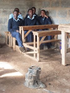 GAZELLE HARAMBEE Formations des jeunes LOITOKITOK "Skylink youth Polytechnic". 2014 (Kenya)